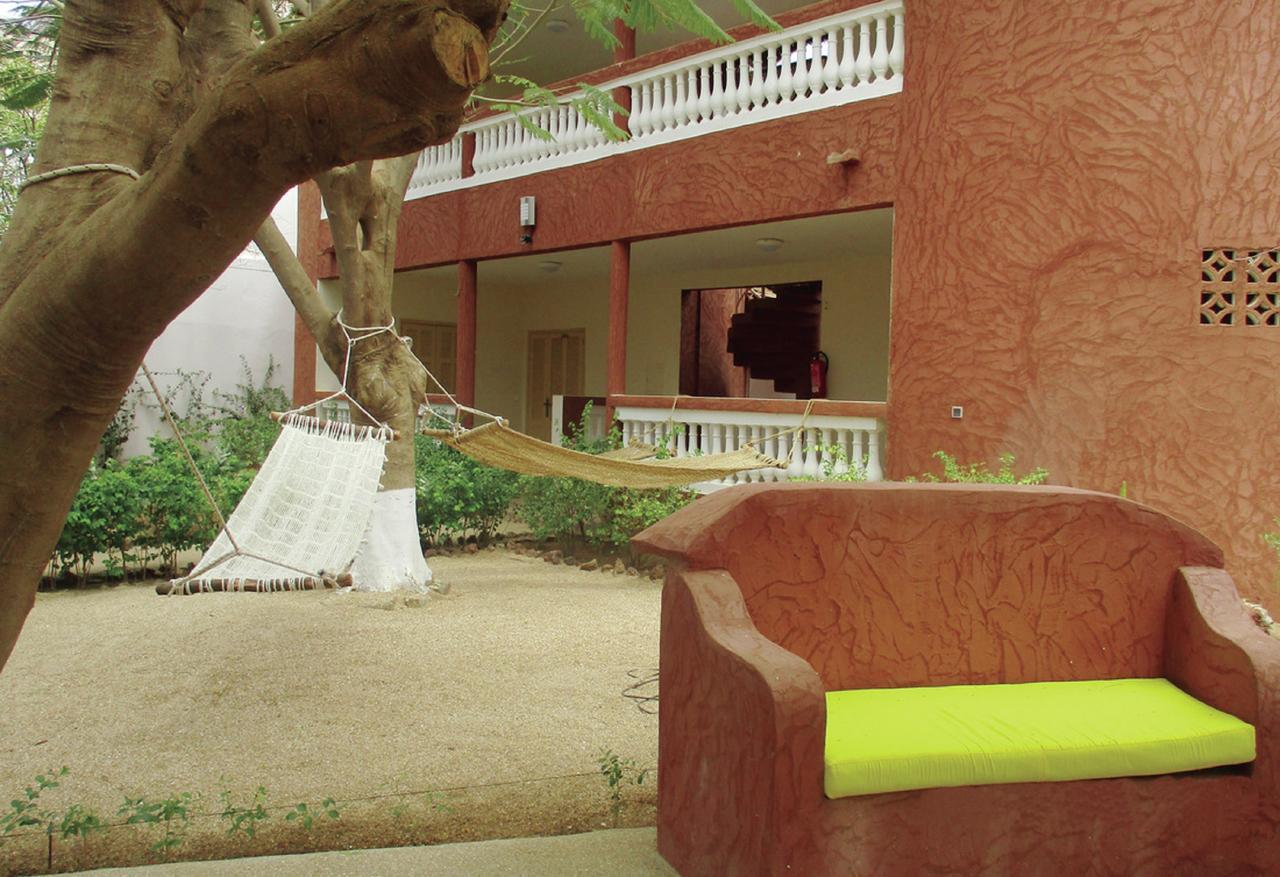 Le Lion Dort Somone Exterior foto