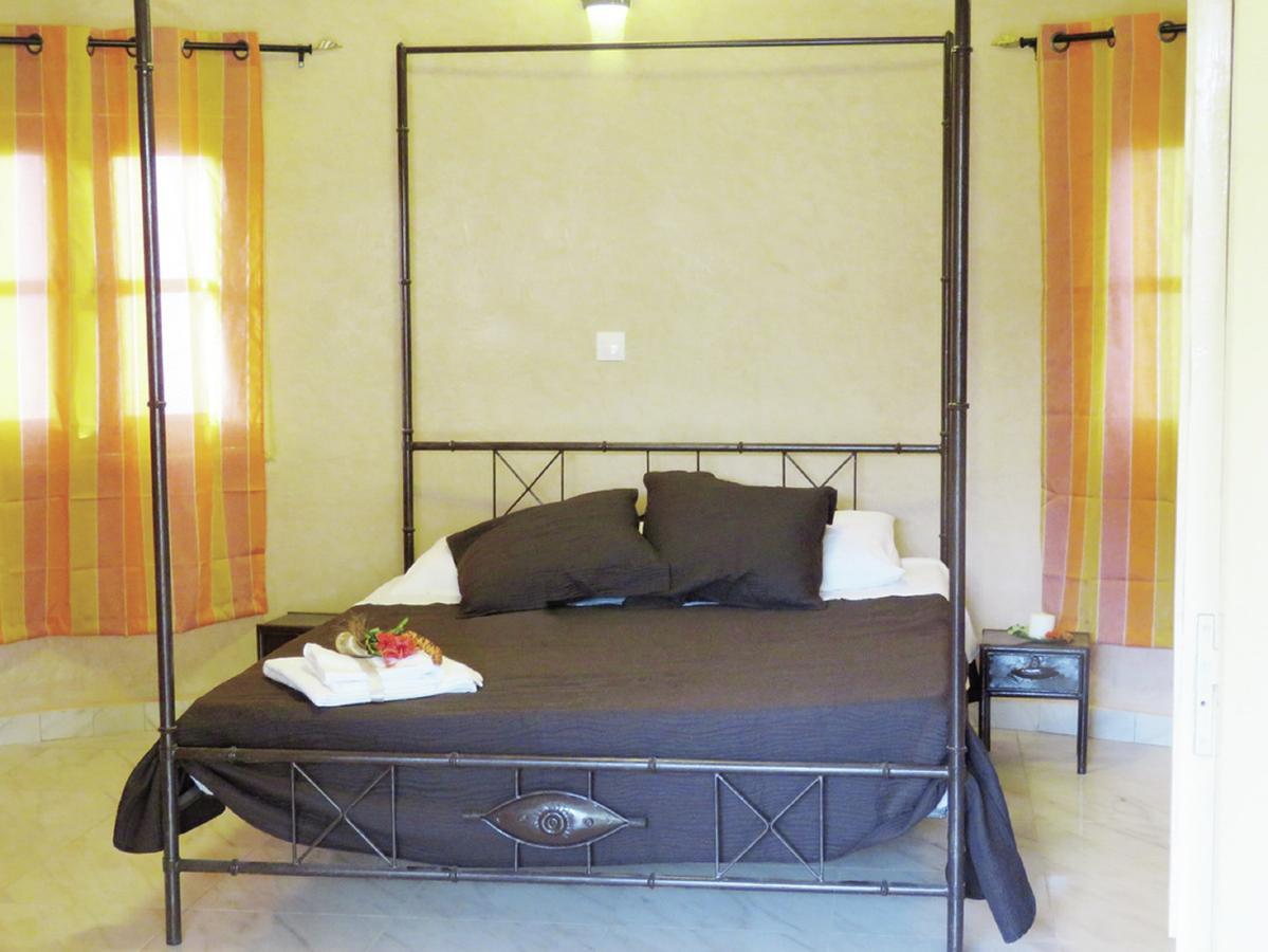 Le Lion Dort Somone Exterior foto